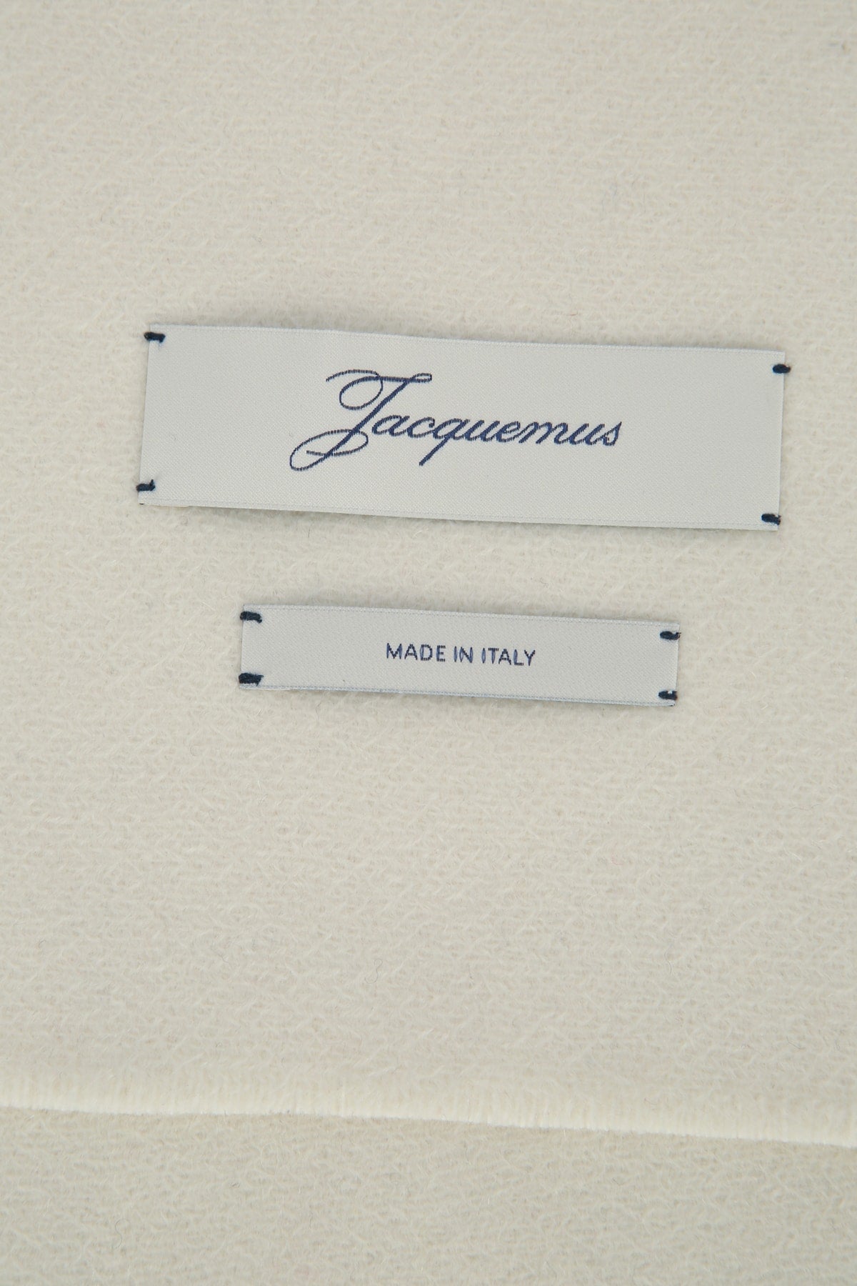 JACQUEMUS Luxurious Cashmere Wool Scarf