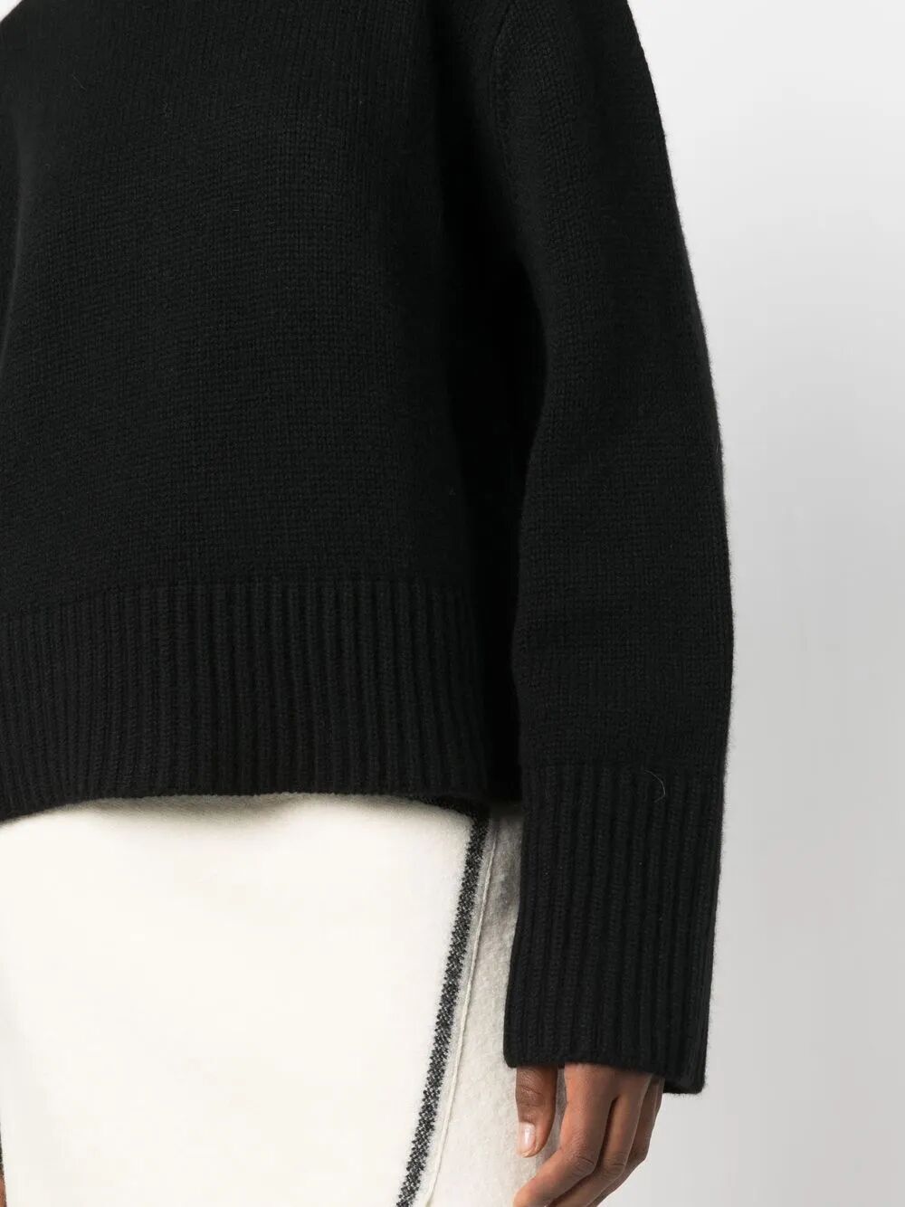 LISA YANG Women's Cashmere Turtleneck Sweater