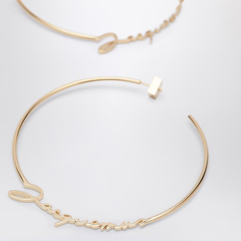 JACQUEMUS Asymmetrical Gold Hoop Earrings with Logo