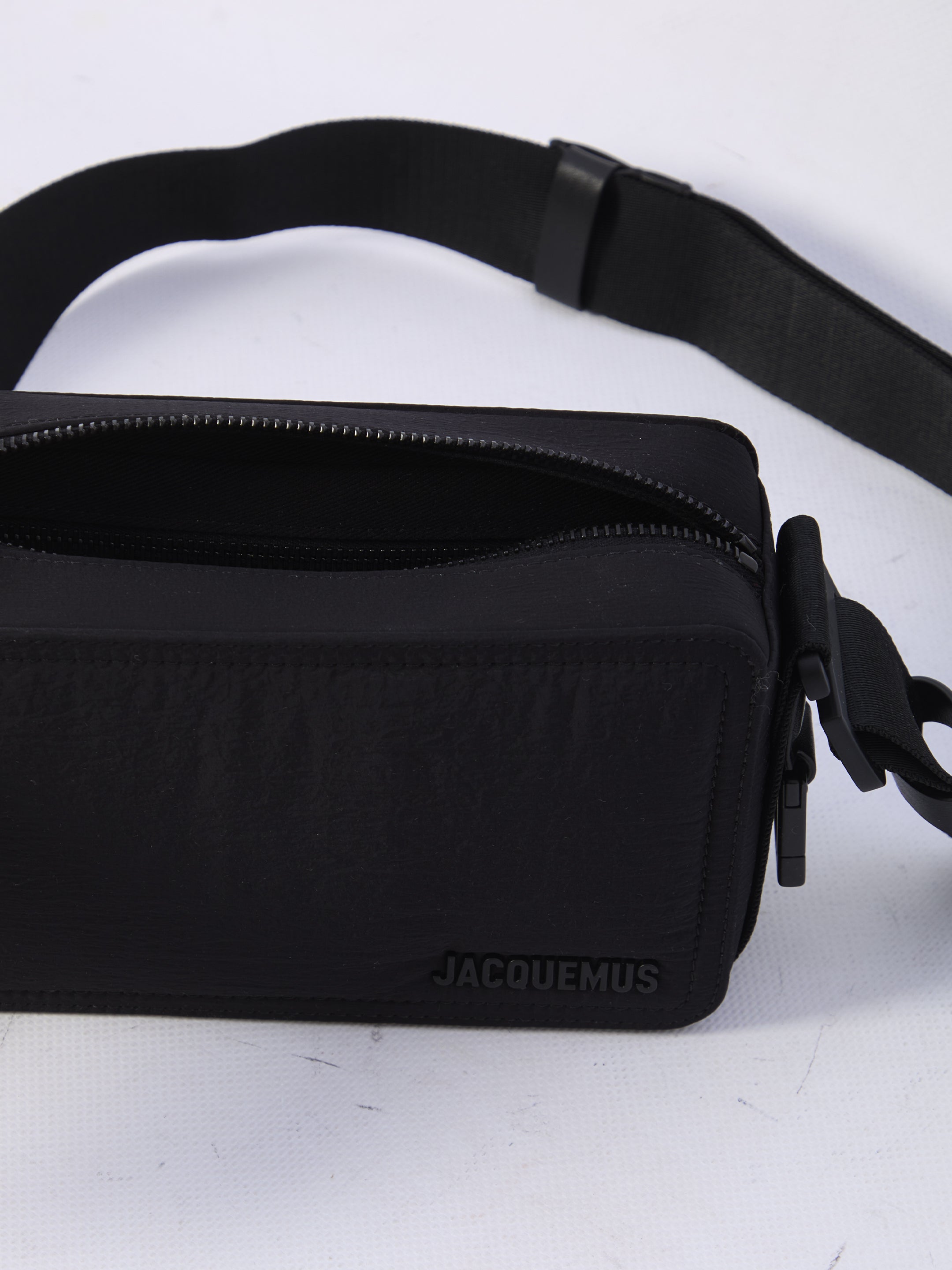 JACQUEMUS Horizontal Mini Crossbody Handbag 23x12x6cm