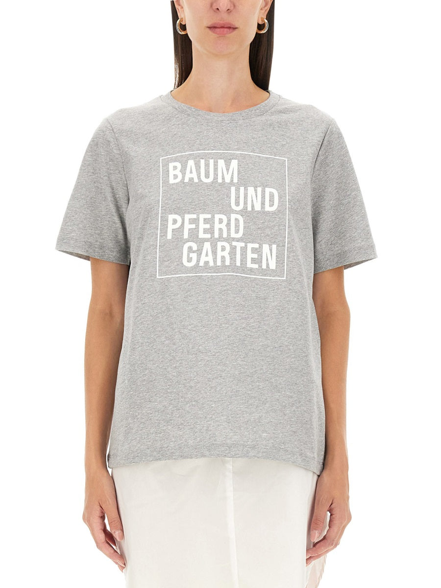BAUM UND PFERDGARTEN Regular Fit T-Shirt - Women's Size S