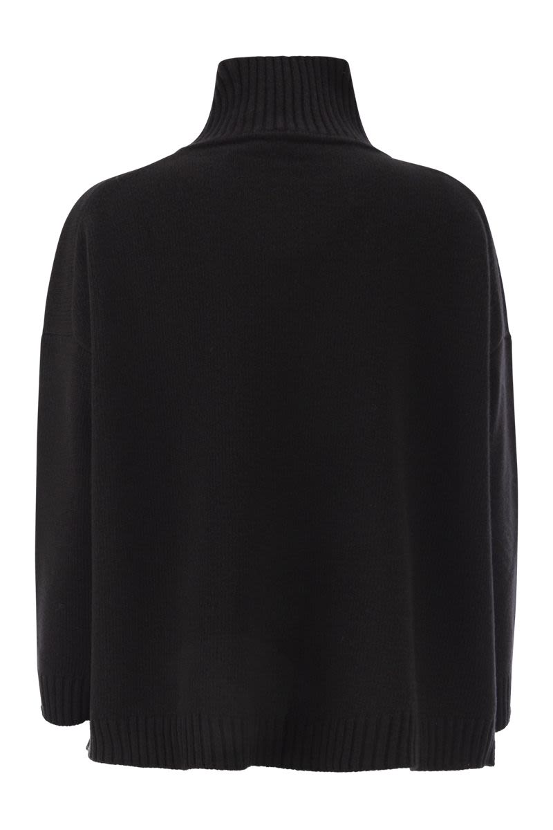 WEEKEND MAX MARA Cozy Oversized Wool Turtleneck Sweater