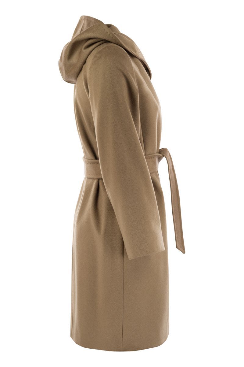 MAX MARA STUDIO Elegant Mini Outerwear for Women