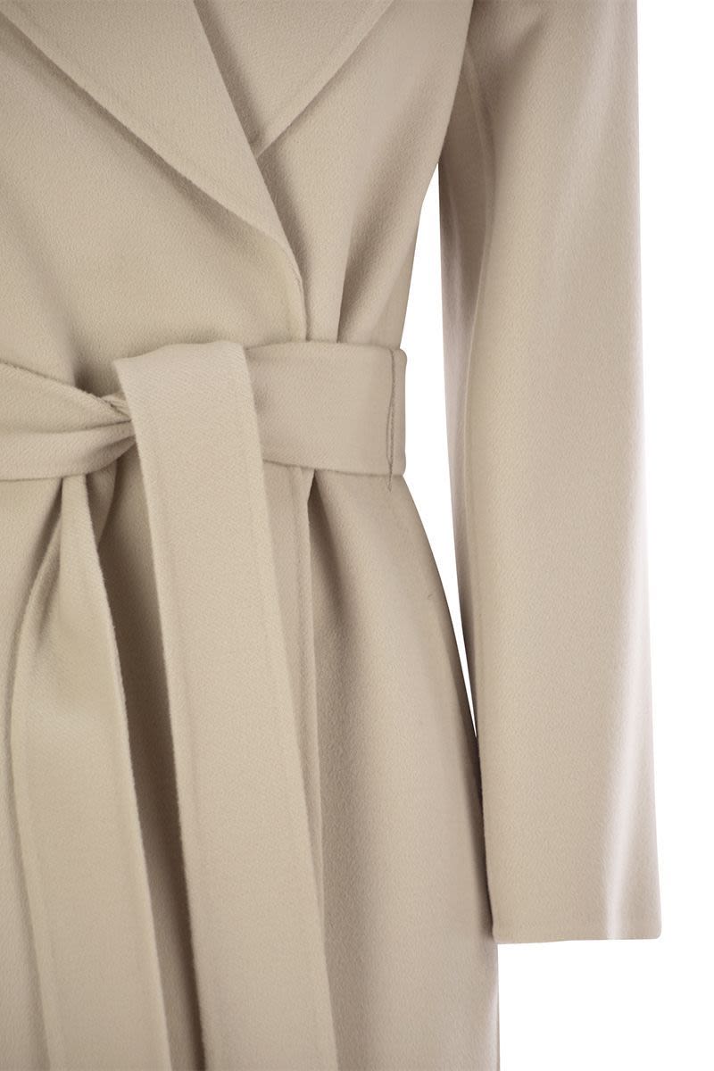 S MAX MARA Classic Straight Cut Jacket with Belt - Size 40