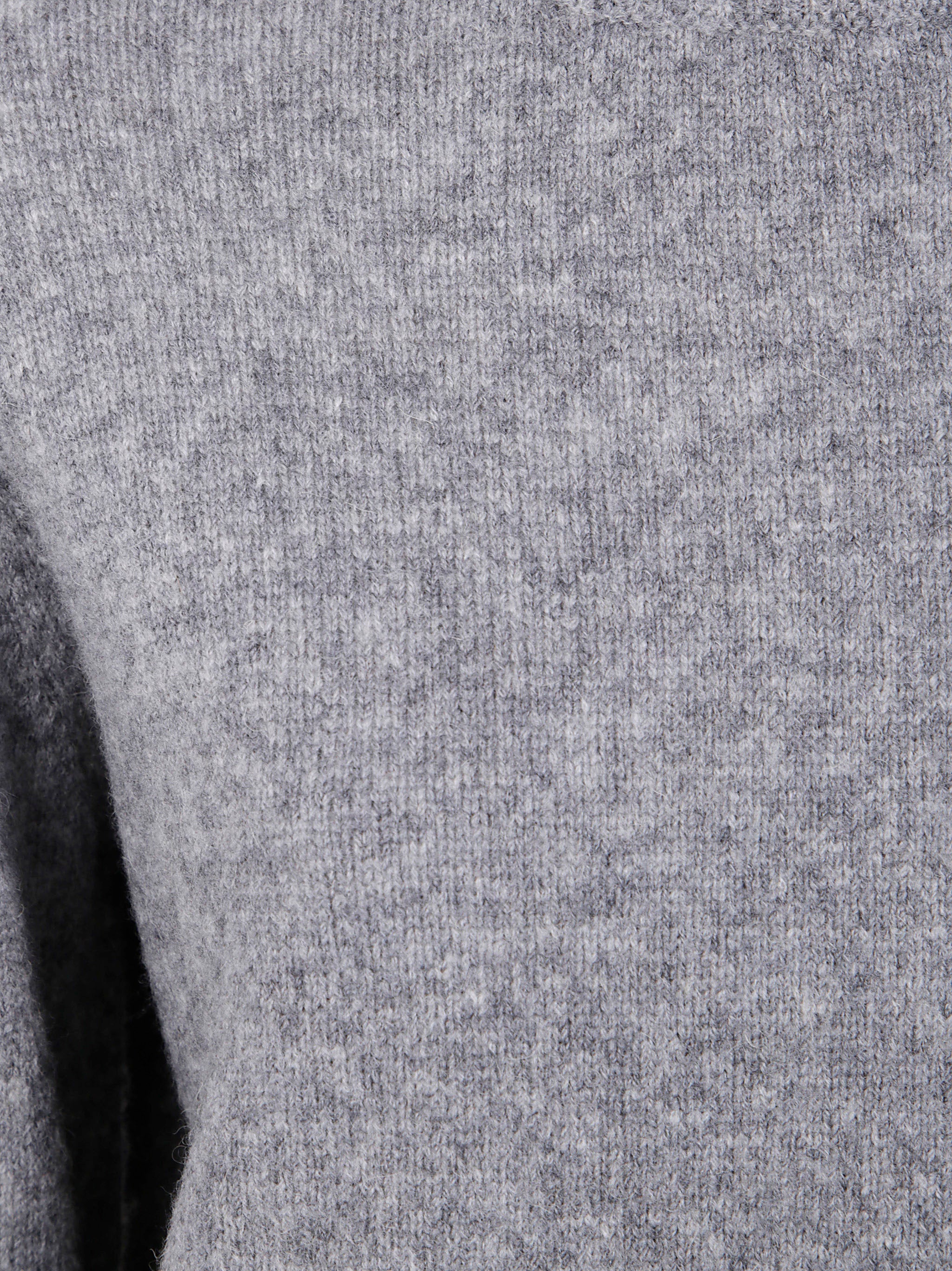 NUUR Long Sleeve Turtleneck Sweater