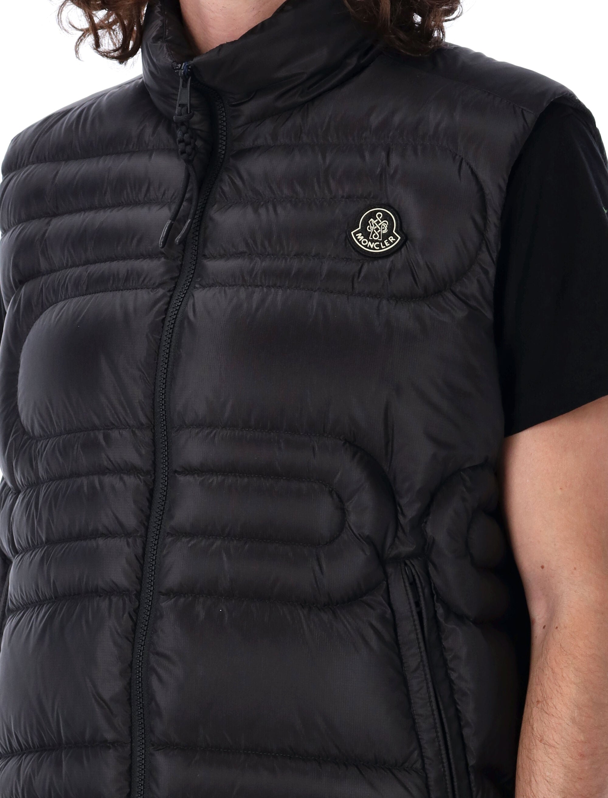 MONCLER Men's High Neck Down-Filled Gilet with Zipped Pockets - Size 4