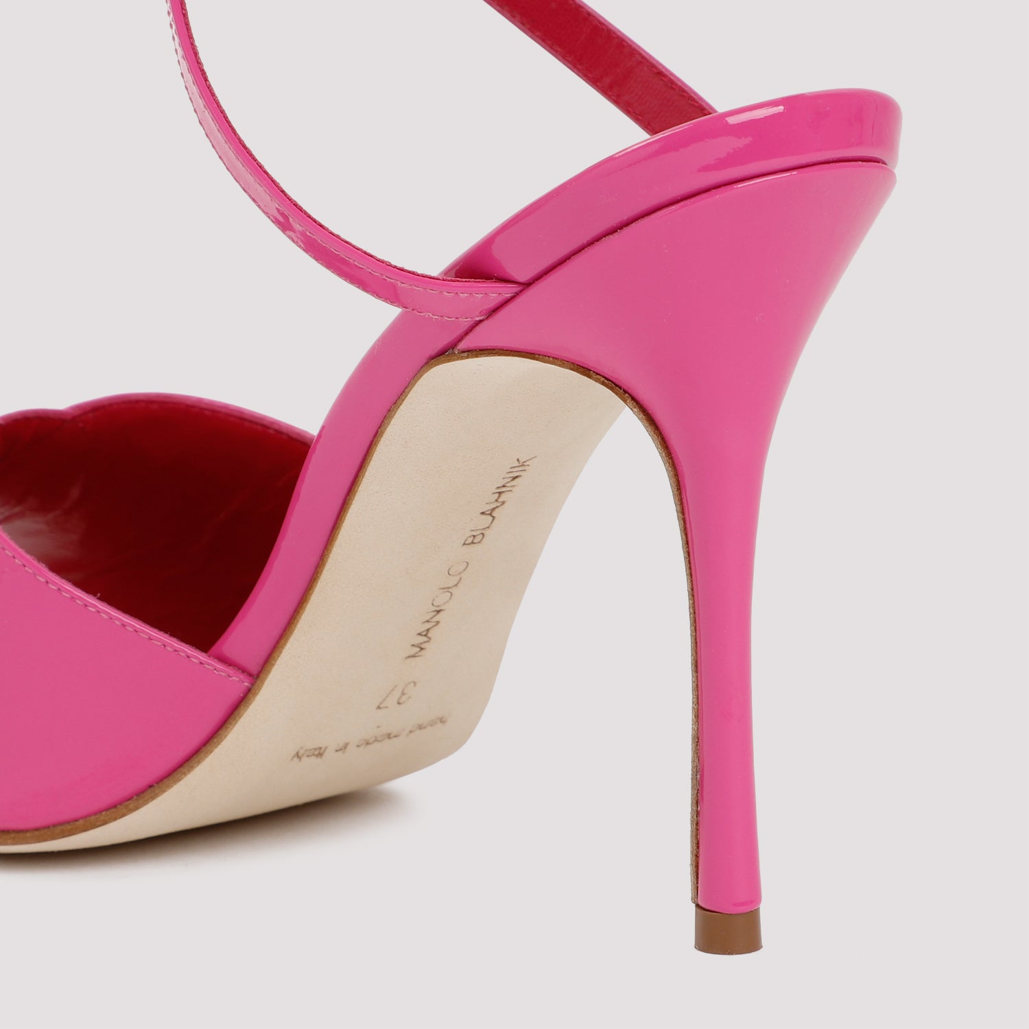 MANOLO BLAHNIK Men's Hourani Mini Patent Leather Sandal - 10.5cm Heel Height