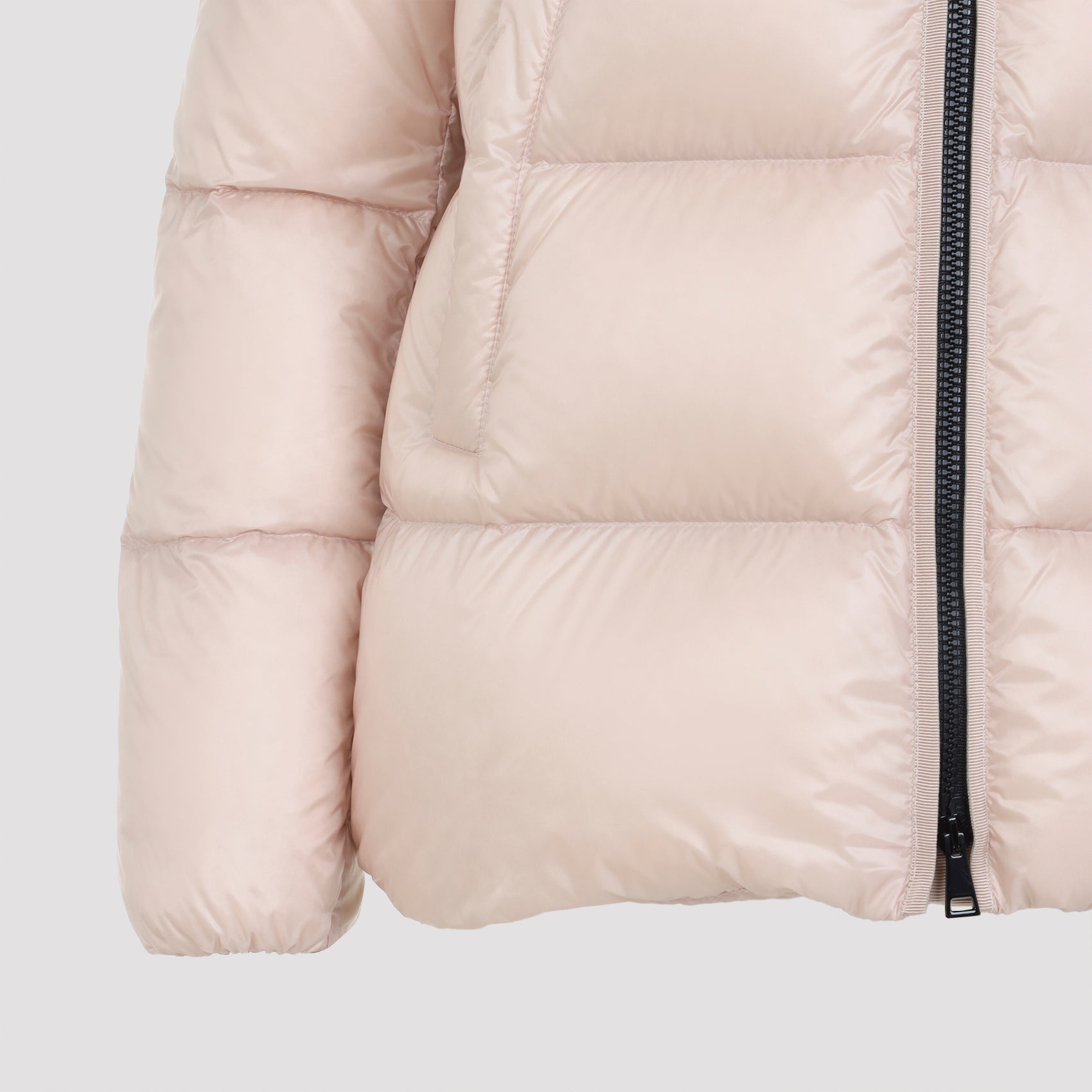 MONCLER Serittes Short Parka Jacket for Men
