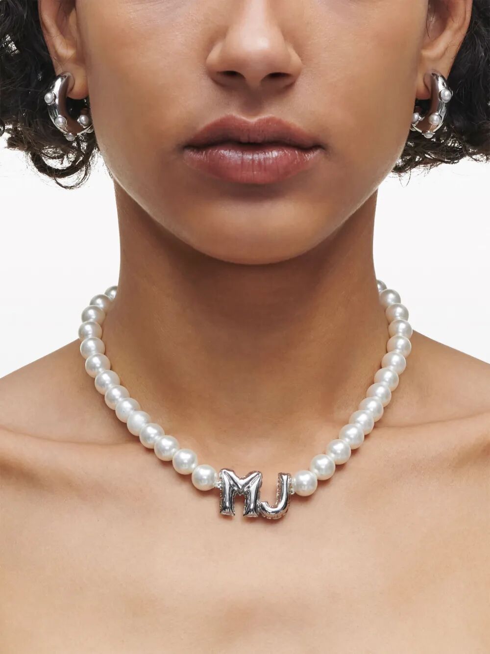 MARC JACOBS Logo Lettering Pearl Necklace