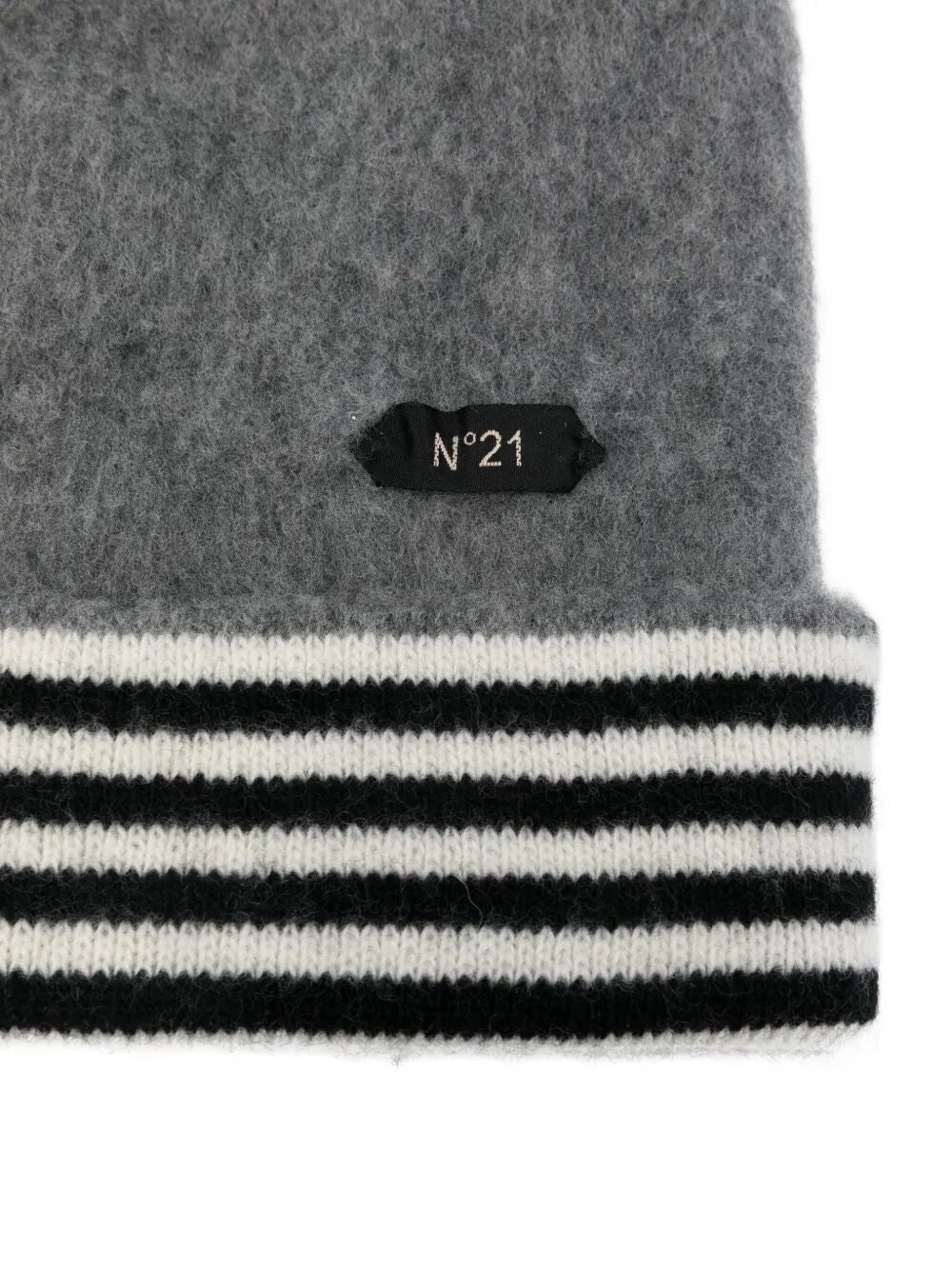 N21 Knit Hat for Women - Fall/Winter 2025
