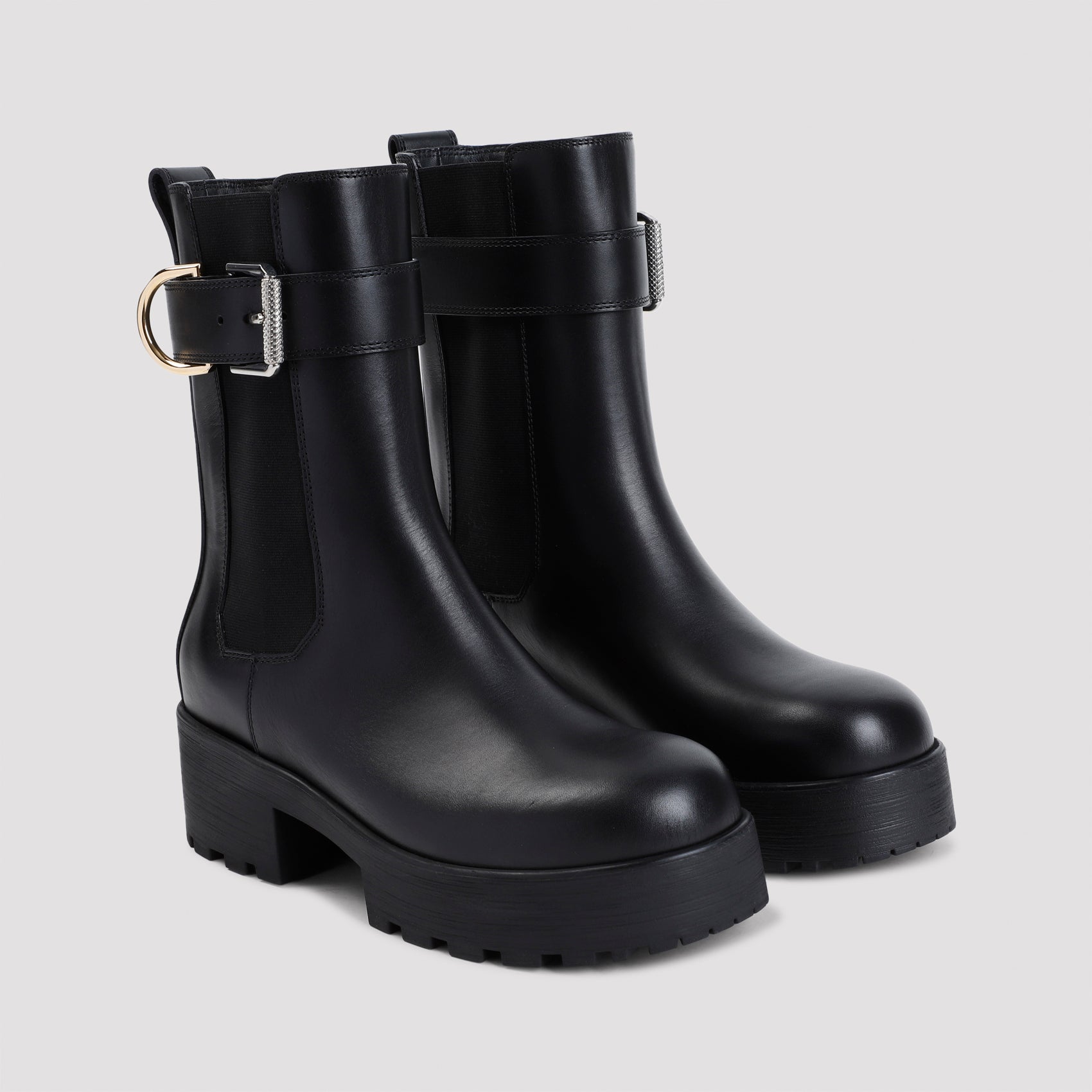 GIVENCHY Classic Chelsea Boots with 5cm Heel Height