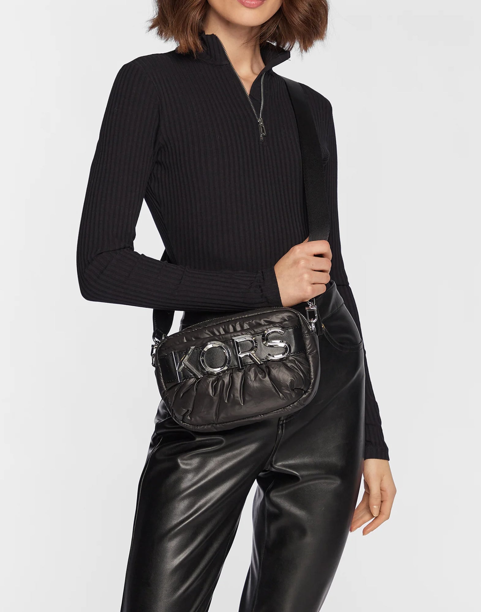 MICHAEL KORS Mini Logo Plaque Crossbody Handbag 20x13x8 cm