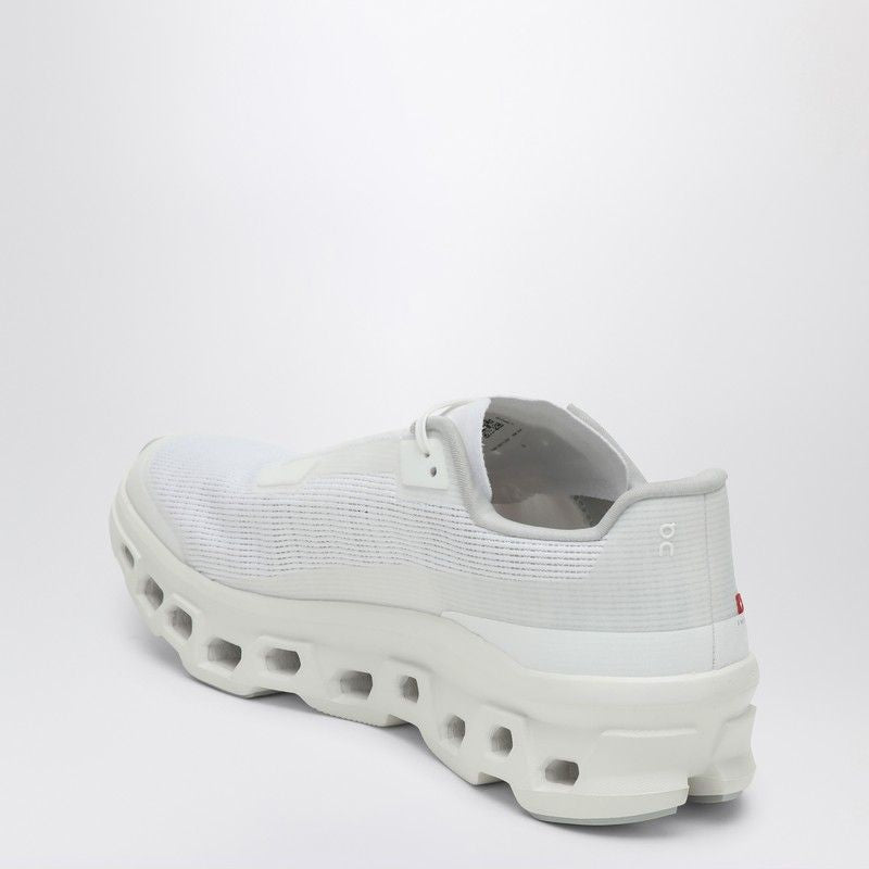 ON RUNNING Cloudmaster Low-Top Sneakers for Men