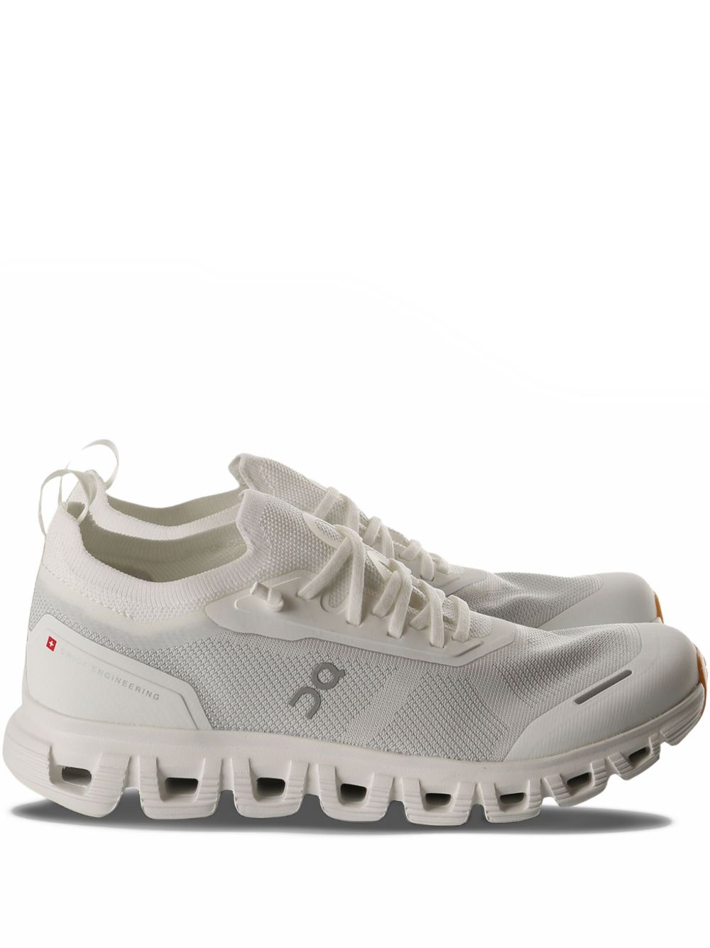 ON RUNNING Cloud 6 Versa Women's Low-Top Sneakers