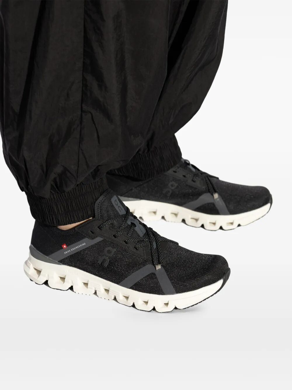 ON RUNNING Cloud X 4 AD Sneaker for Women