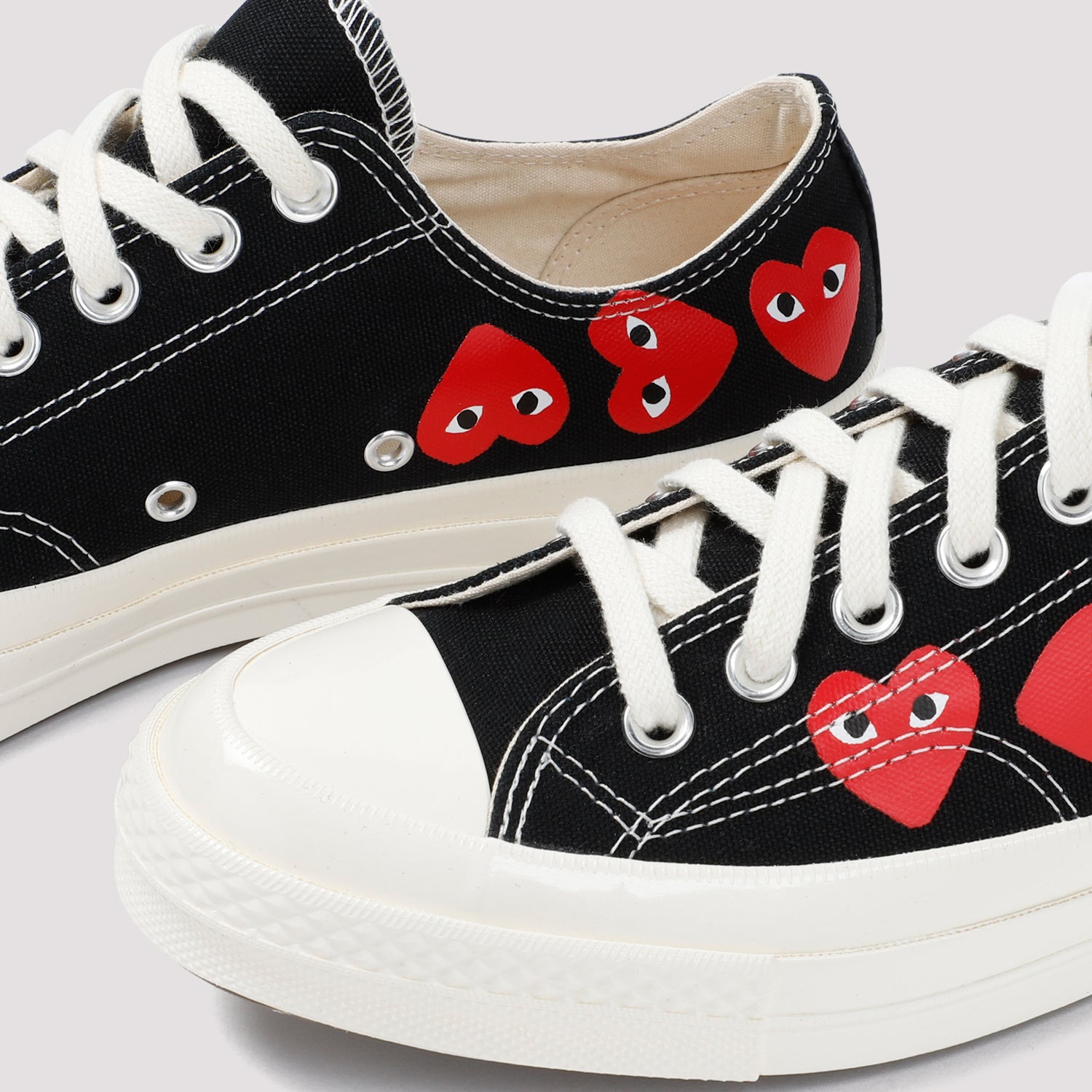 COMME DES GARÇONS PLAY Multi Heart Low Top Sneakers