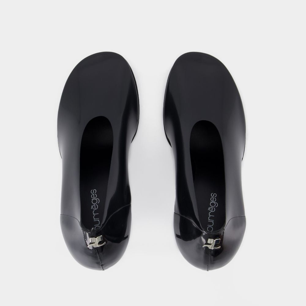 COURREGÈS Elegant Stiletto Pumps for Women