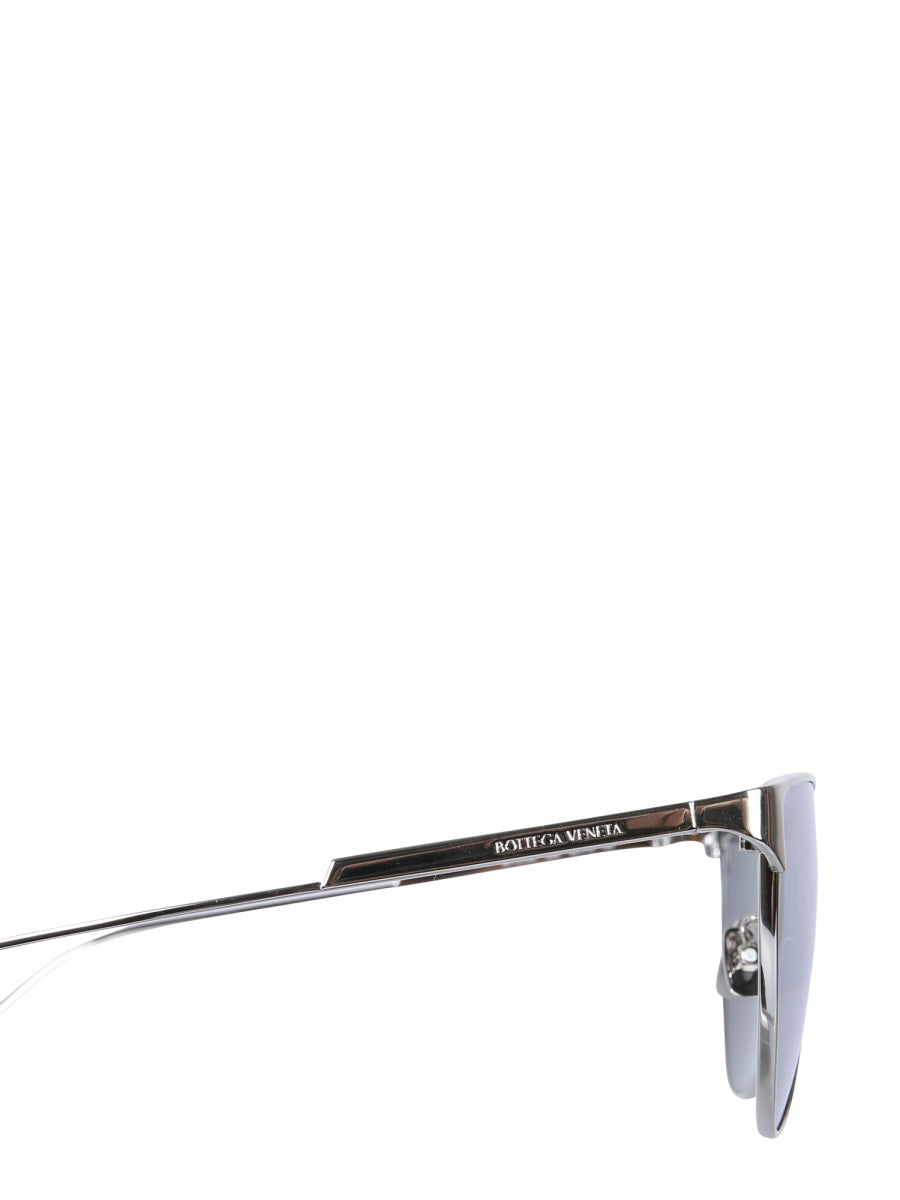 BOTTEGA VENETA Elegant Women's Sunglasses - 14 CM Rod Length