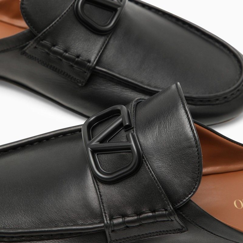 VALENTINO GARAVANI Signature Vlogo Sandal for Men