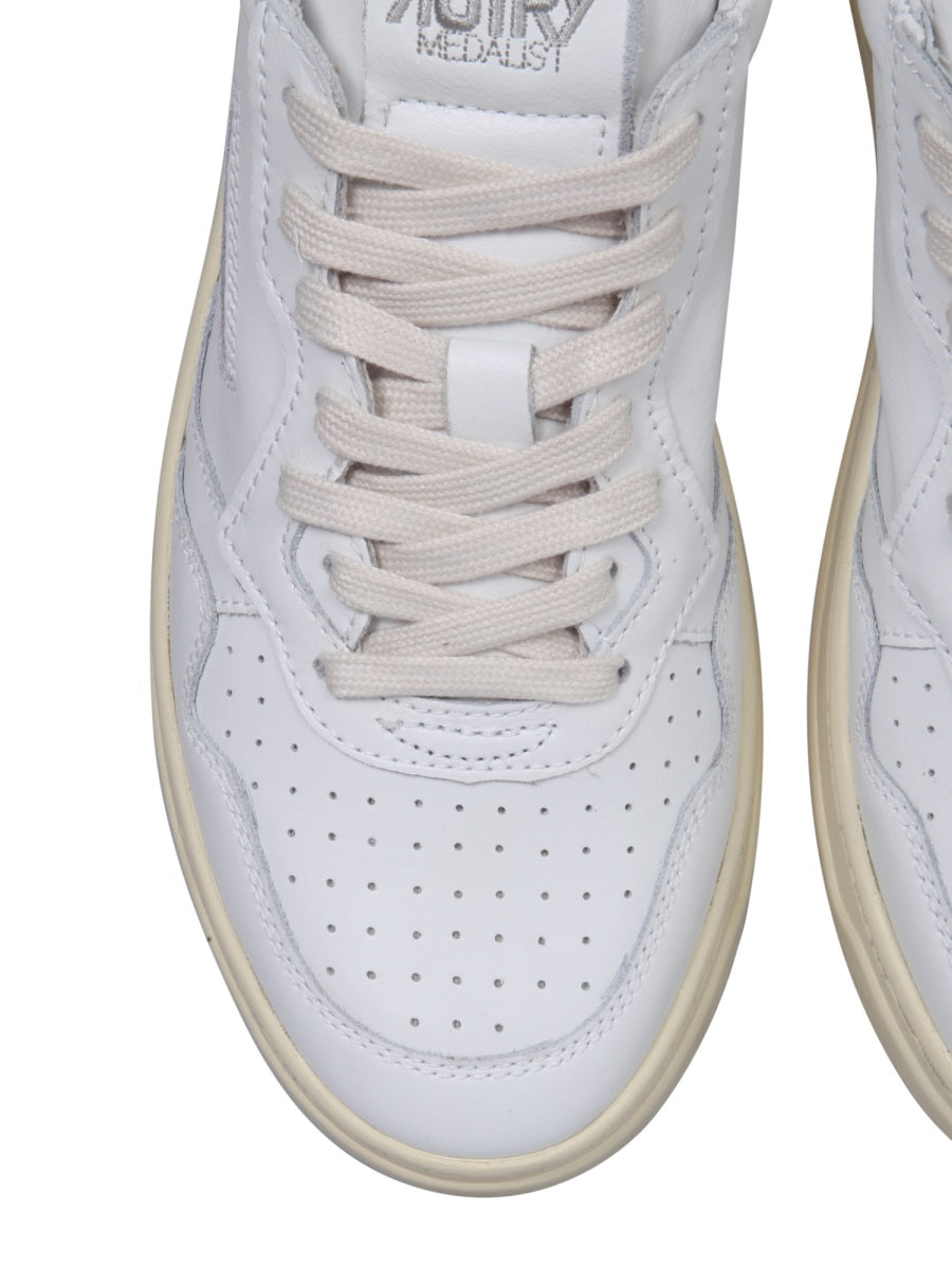 AUTRY Leather Sneakers with 4 cm Rubber Sole for Men