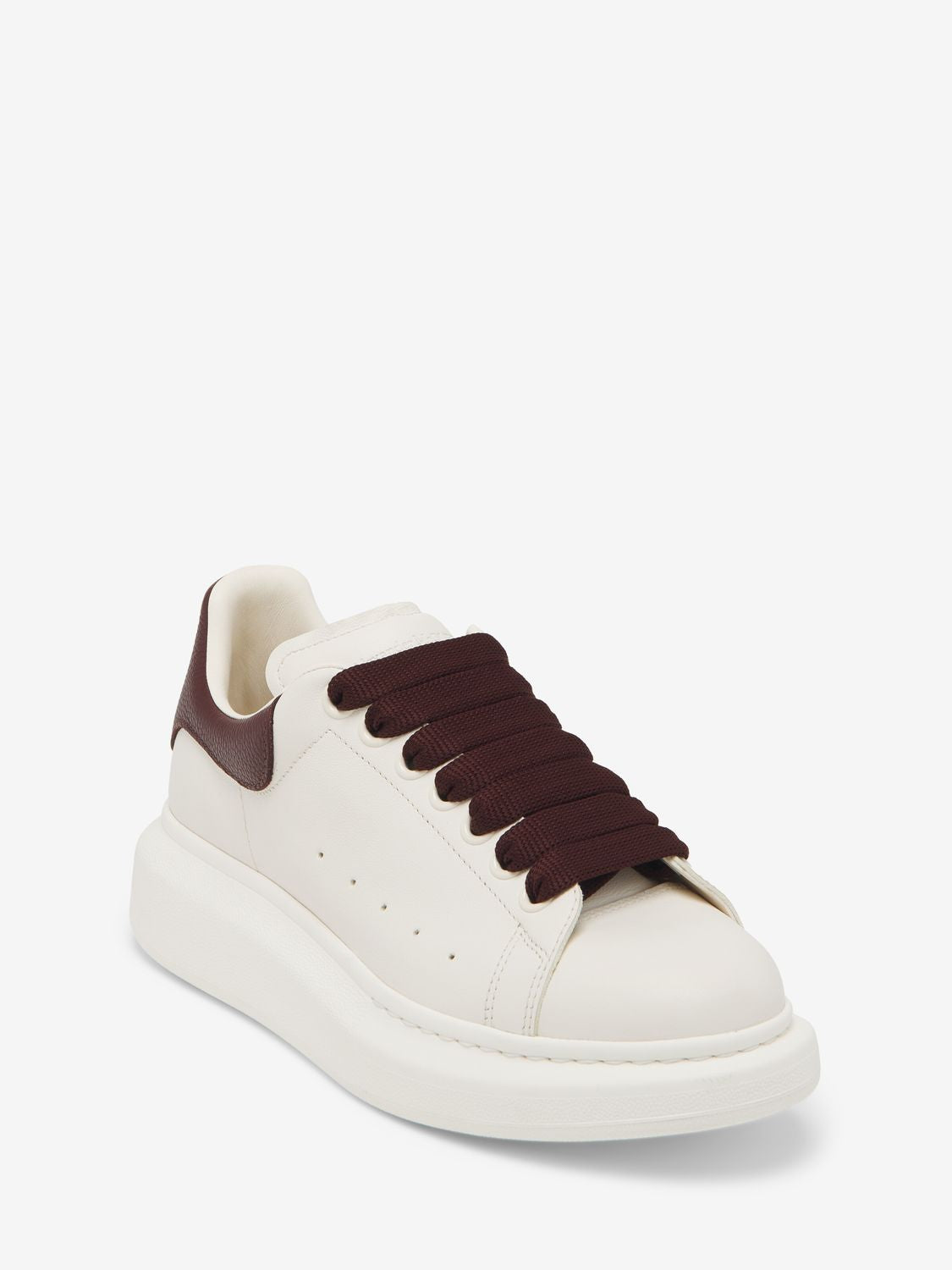 ALEXANDER MCQUEEN Chic Leather Sneakers with Contrasting Heel