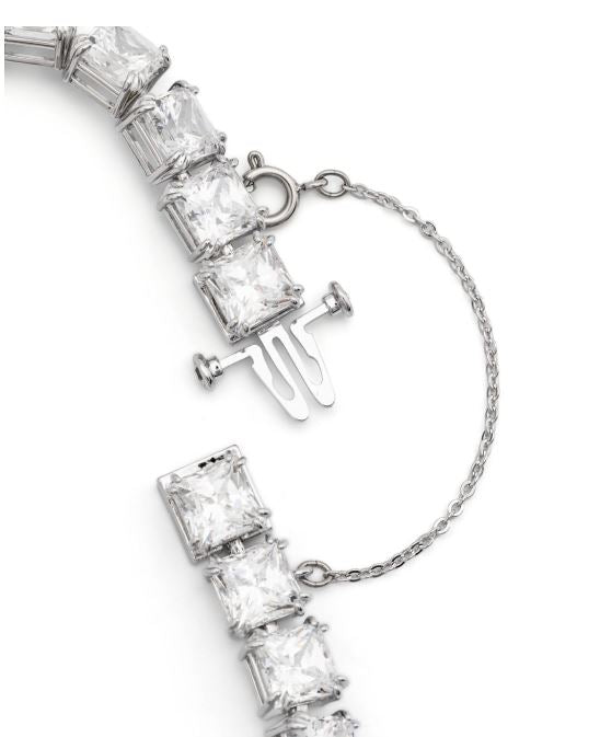 SWAROVSKI Elegant and Stylish Bijoux Accessory