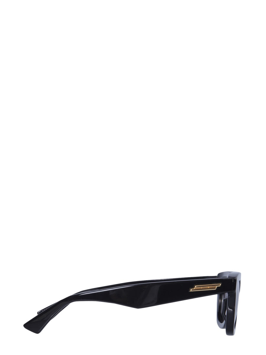 BOTTEGA VENETA Classic Women's Sunglasses with 2 cm Bridge Length