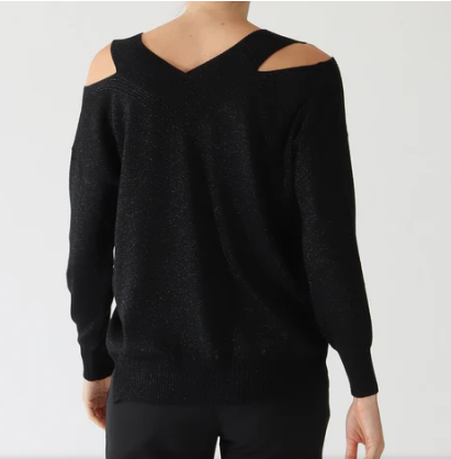 D.EXTERIOR Cozy Knitwear for Chilly Days