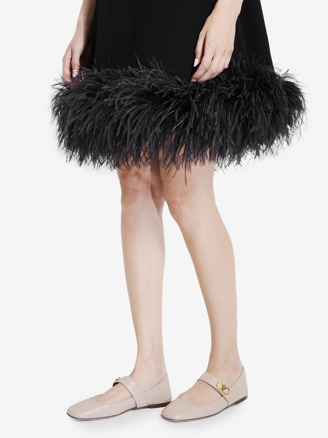 VALENTINO GARAVANI Chic Mini Dress with Feathers