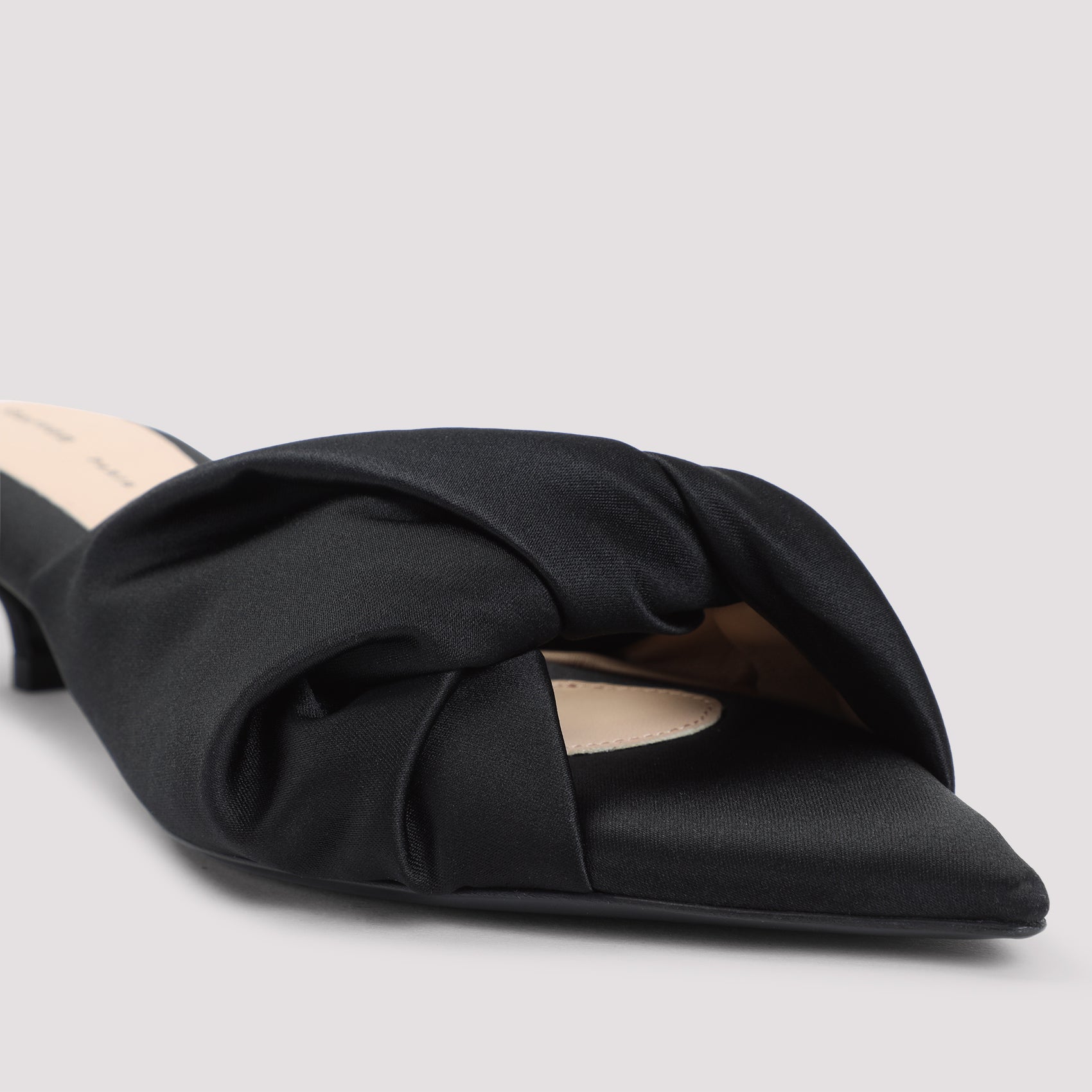 CARVEN Chic Women's Mini Sandals for Spring/Summer 2025