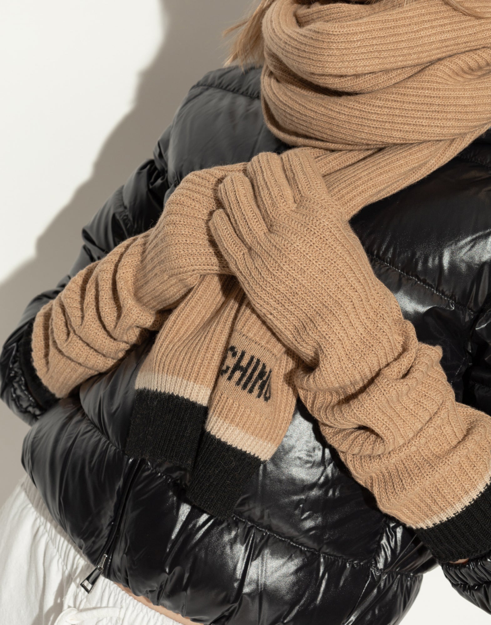 MOSCHINO COUTURE Two-Tone Ribbed Long Gloves