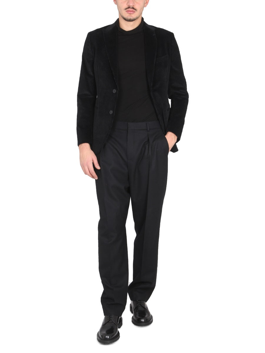 TONELLO Sophisticated Velvet Jacket with Peaked Lapels