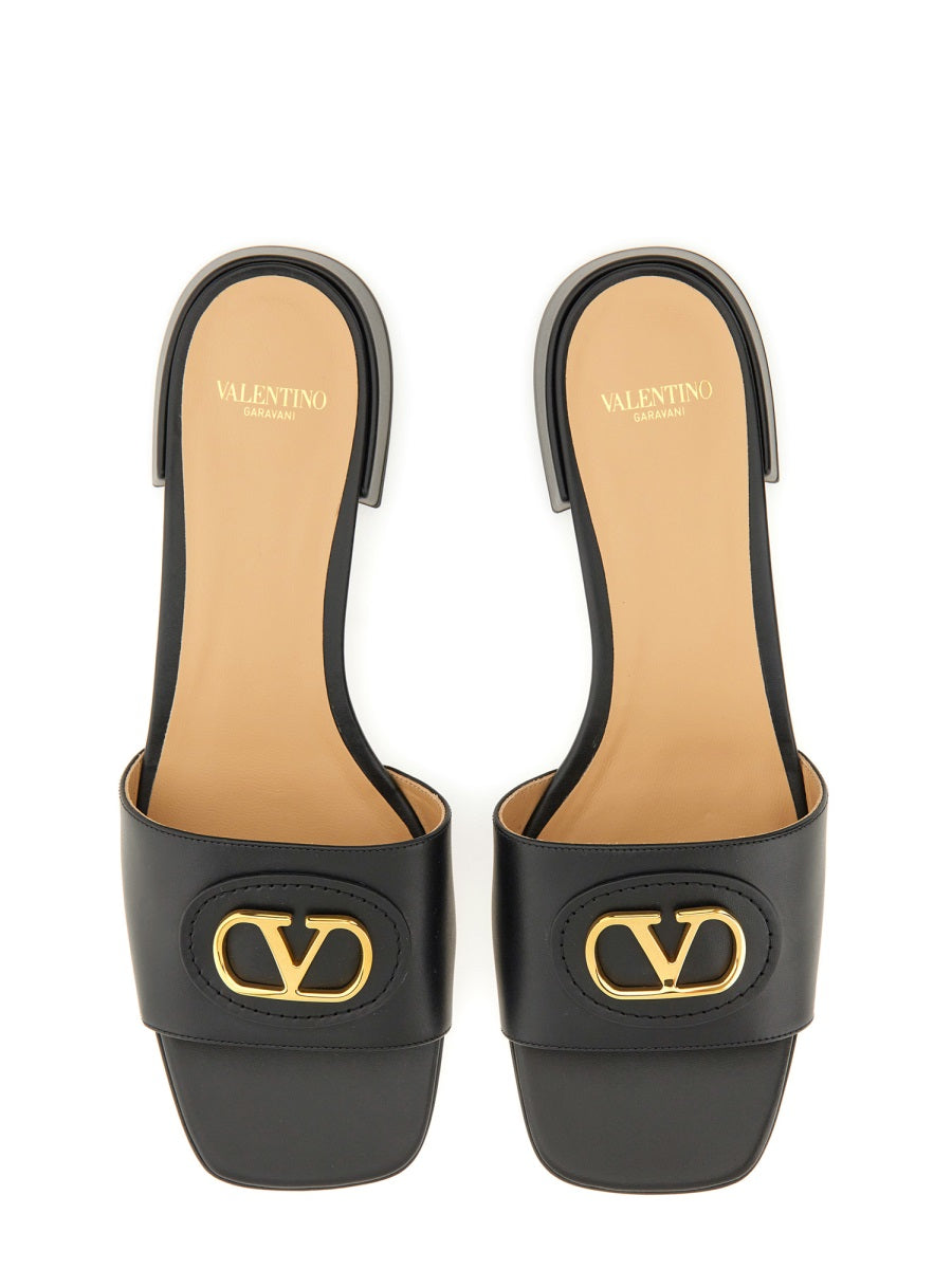 VALENTINO GARAVANI Signature VLogo Sandal
