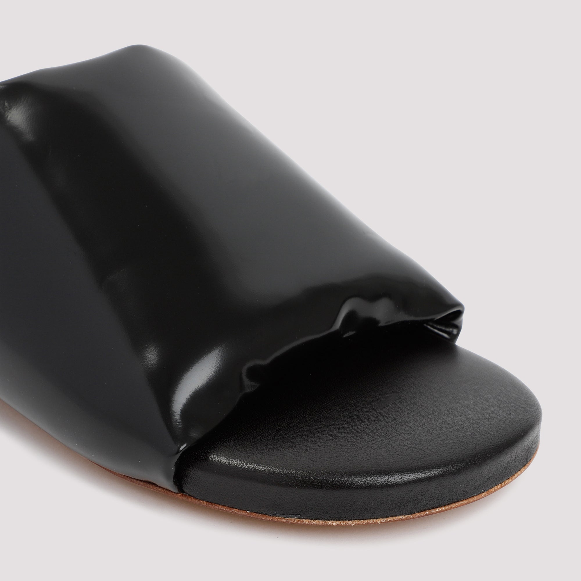 BOTTEGA VENETA Luxury Nappa Leather Cushion Sandals for Women