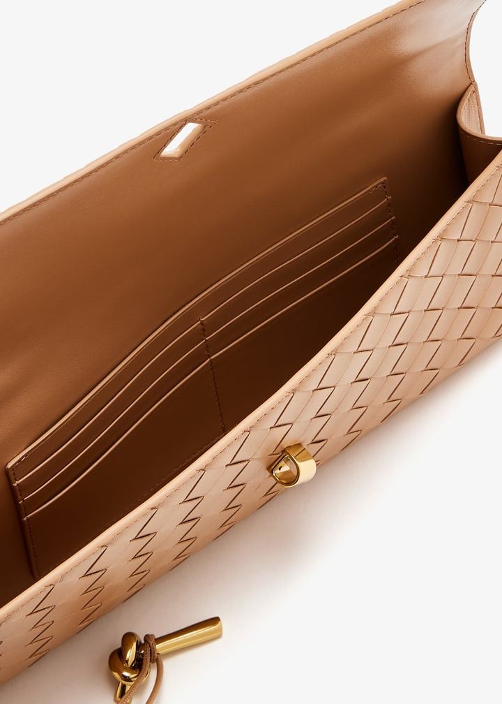 BOTTEGA VENETA Andiamo Long Clutch - 13 x 31 x 3 cm