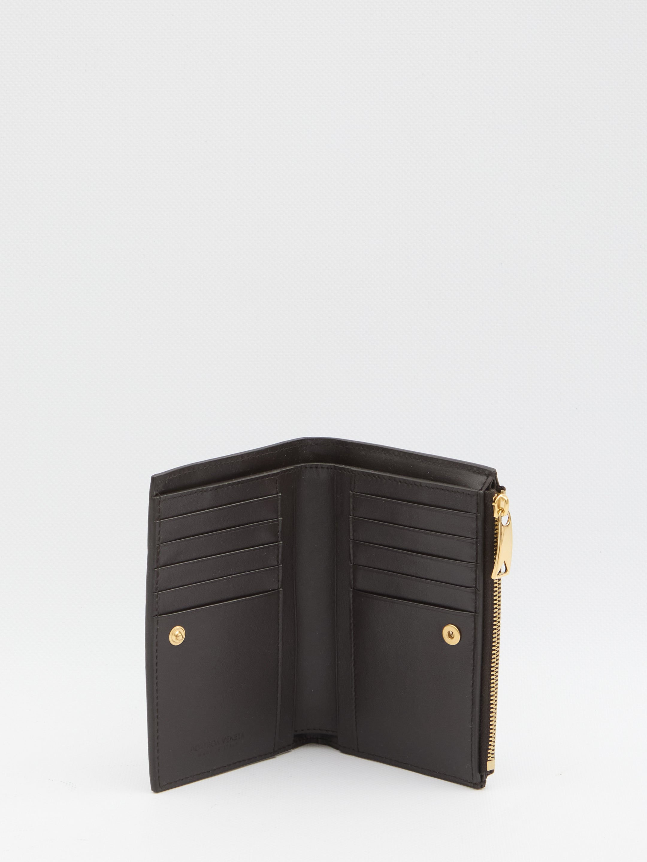 BOTTEGA VENETA Medium Bi-Fold Wallet with Intrecciato Pattern - 14.5 cm x 9.3 cm