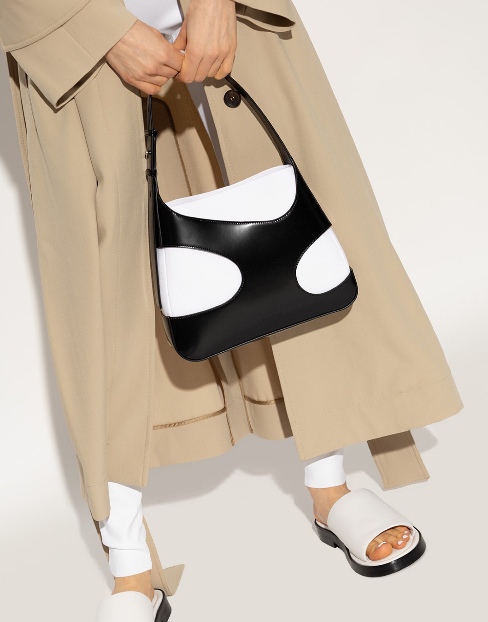 Ferragamo Cut Out Detail Mini Shoulder Handbag 27x22x7 CM