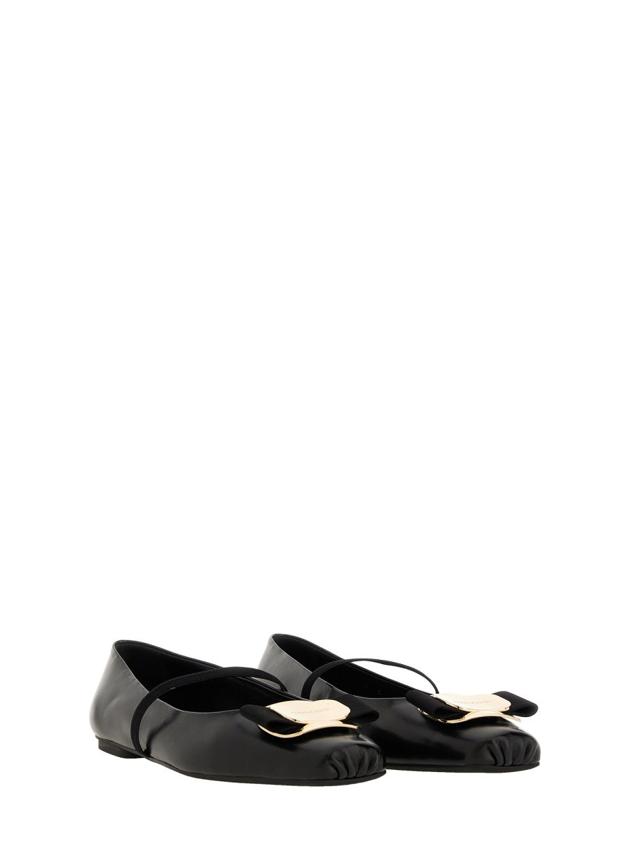 Ferragamo Elegant Ballerina Flats for Women