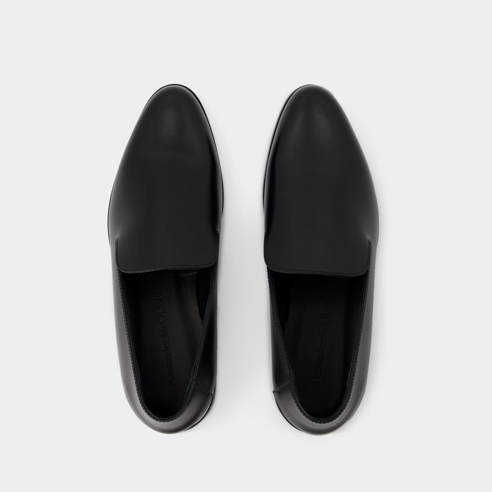 ALEXANDER MCQUEEN Sophisticated Metal Heel Loafers for Men
