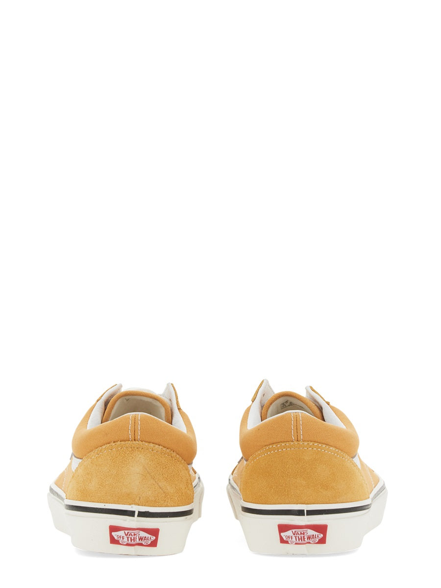 VANS Classic Old Skool Sneaker for Women