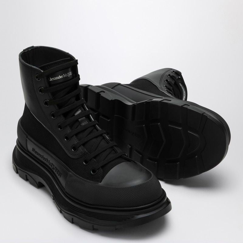 ALEXANDER MCQUEEN Men's Ankle Lace-Up Tread Slick Boots