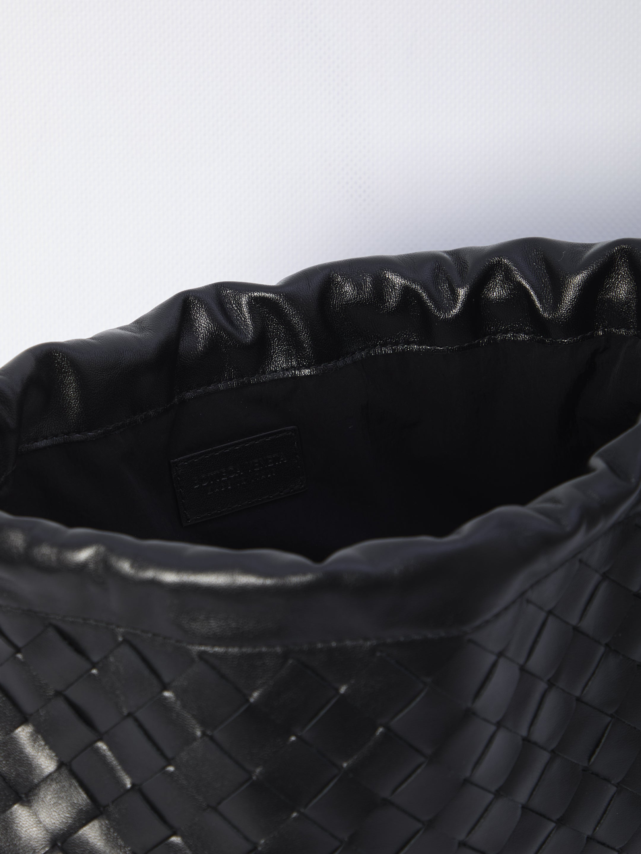 BOTTEGA VENETA Medium Dustbag Handbag 23x32x1