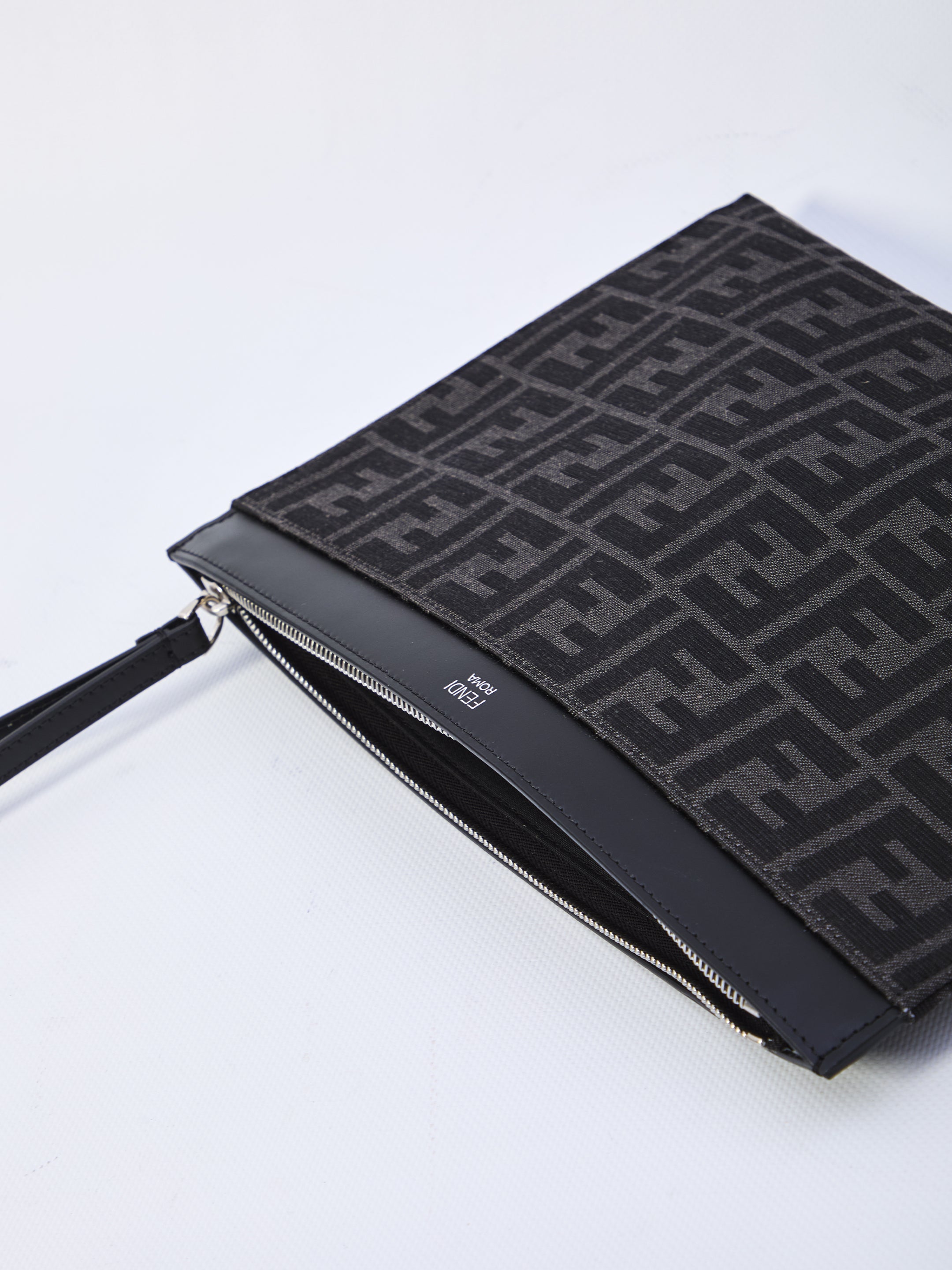 FENDI Medium Flat Pouch Handbag - 30 x 20.5 x 1 CM