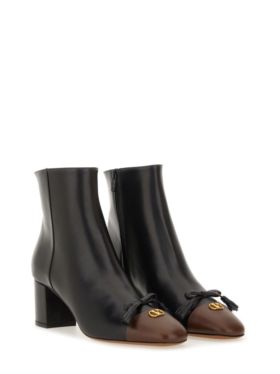 VALENTINO GARAVANI Elegant Leather Boots for Women - FW25 Collection
