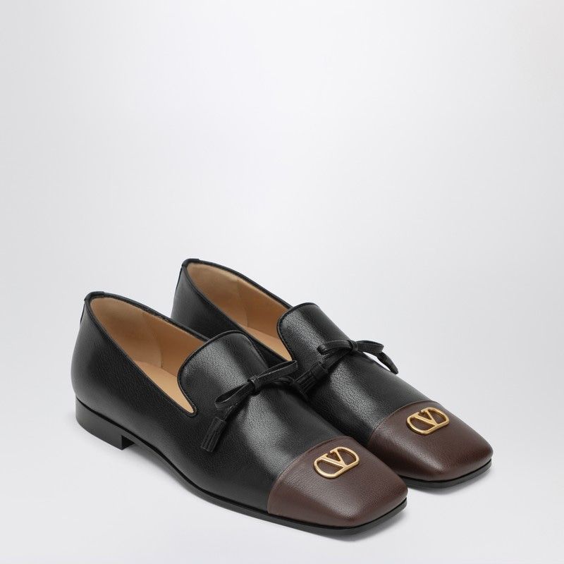 VALENTINO GARAVANI Two-Tone Leather Babouches Loafers for Men - FW25