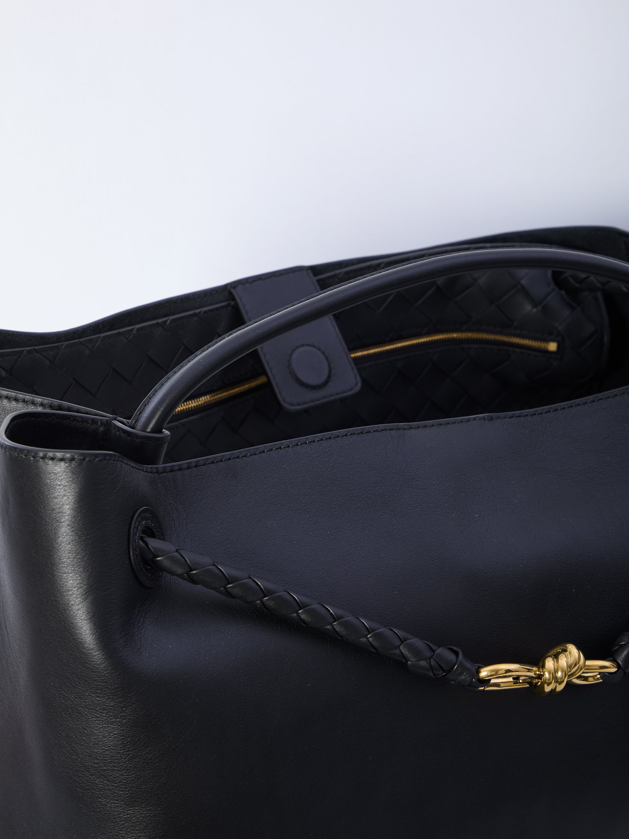 BOTTEGA VENETA Large Andiamo Handbag - 35x42x18cm