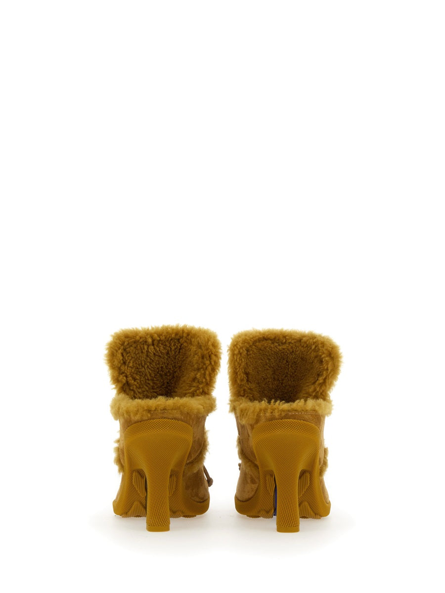 BURBERRY Flat Highland 90 Mini Sandals for Women