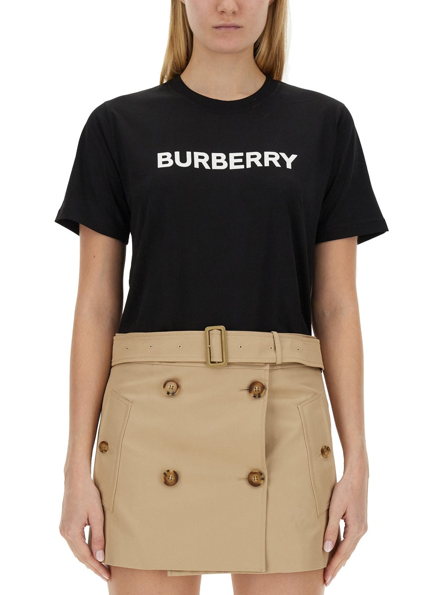 BURBERRY Classic Logo T-Shirt - Regular Fit Size S
