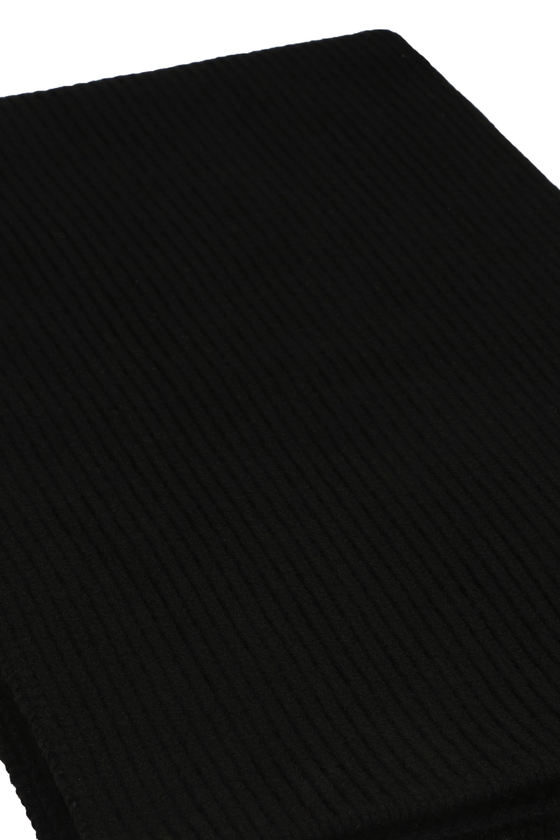 BURBERRY Luxurious Cashmere Scarf - 180 x 25 cm