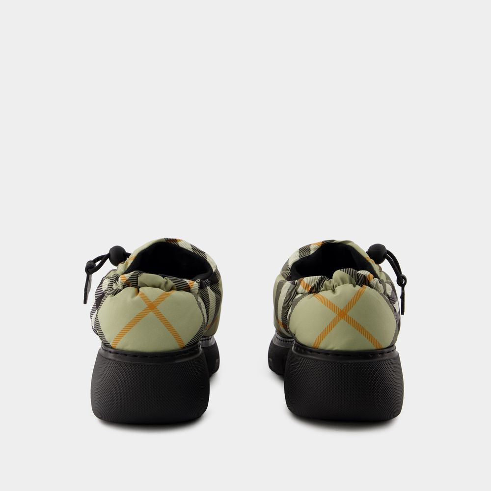 BURBERRY Pillow Low Flat Sandals for Women